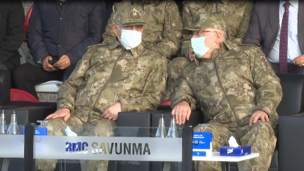 Kara Kuvvetleri'nin kıyafetleri değişti