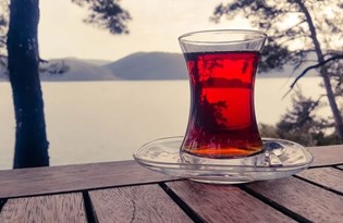 Çay tiryakileri dikkat! Birçok hastalığa davetiye çıkarıyor