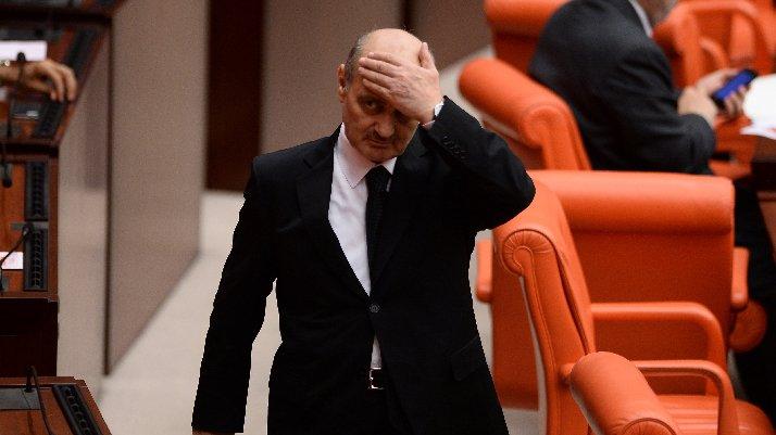 Eski AKP'li bakandan manidar tweet