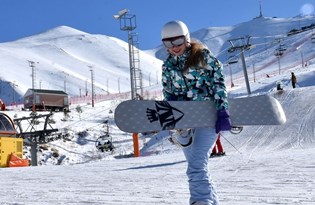 Rus ve Ukraynalı turistler Palandöken'e hayran kaldı