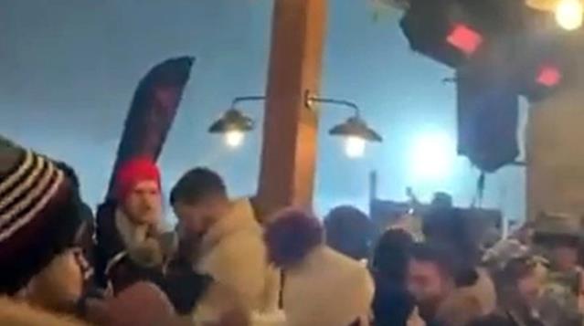 Uludağ'daki maskesiz mesafesiz parti görüntüleri, kısıtlamada evde kalan vatandaşların tepkisini çekti