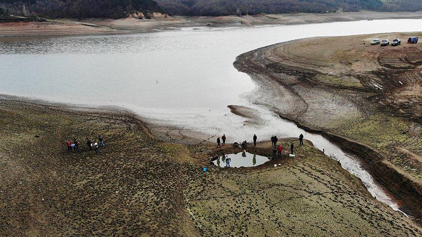 Kuruyan barajdan balık kurtarma seferberliği