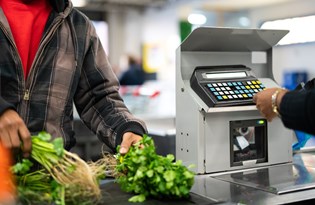 50 kuruşluk kraker için kovuldu, 35 bin lira tazminat kazandı