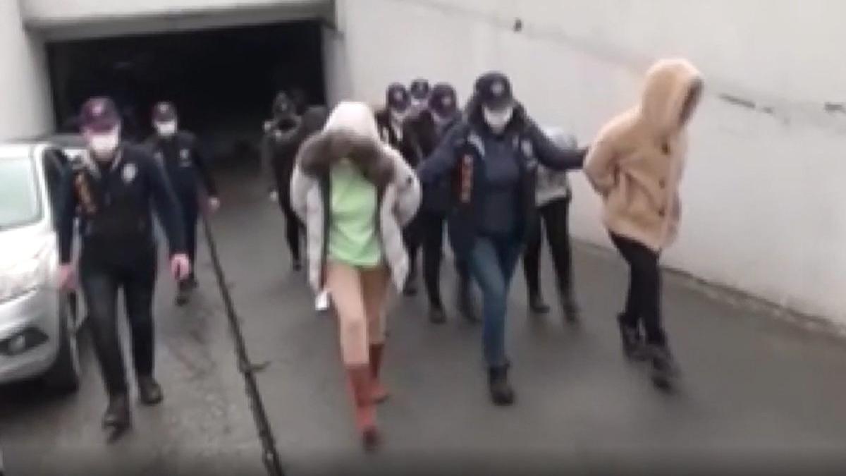 Jigolo ilanıyla 1 milyon TL dolandırdılar