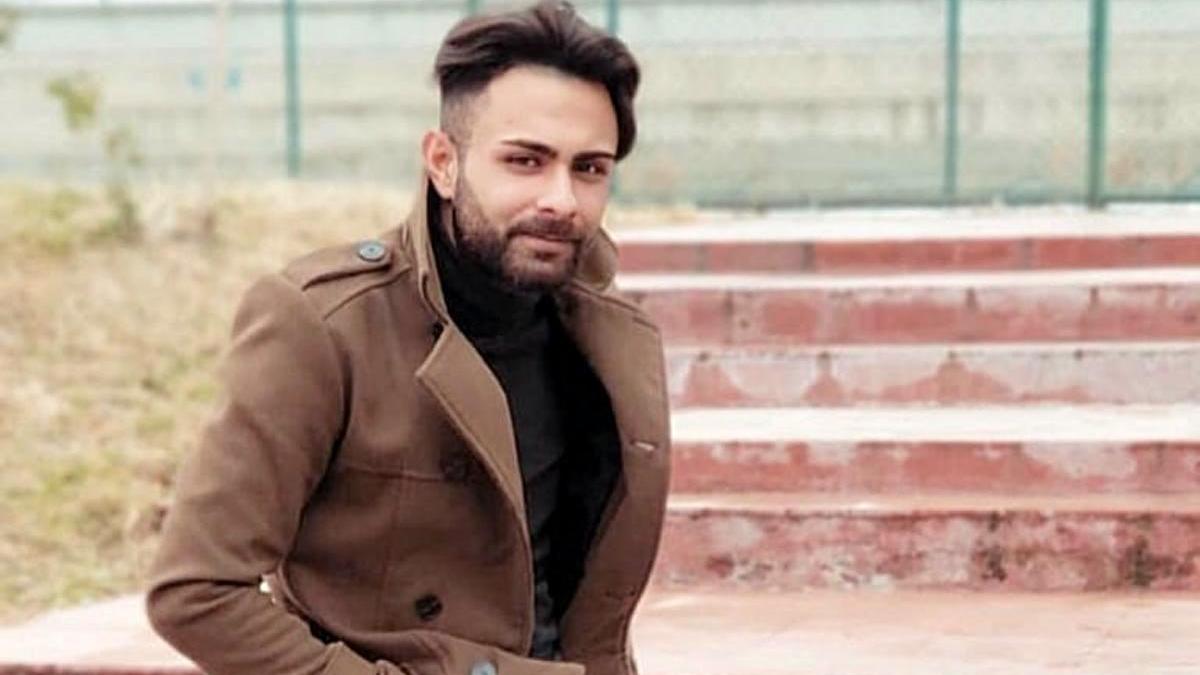 Annesini bıçakla kovaladı, araya giren kardeşini öldürdü