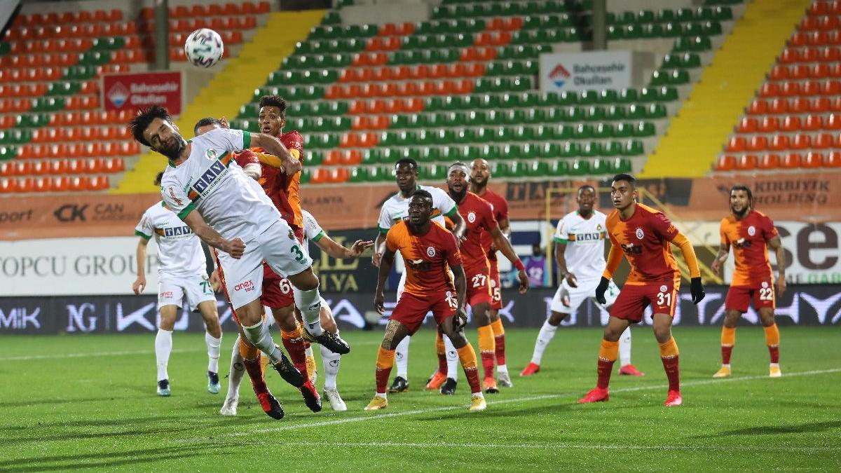 VAR hakemi Emre Malok