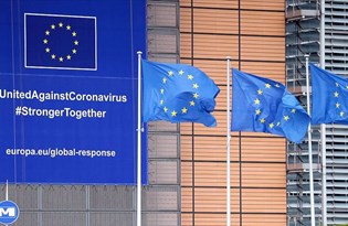 SON DAKİKA: AB Komisyonu'ndan Pfizer-Biontech aşısına dağıtım izni