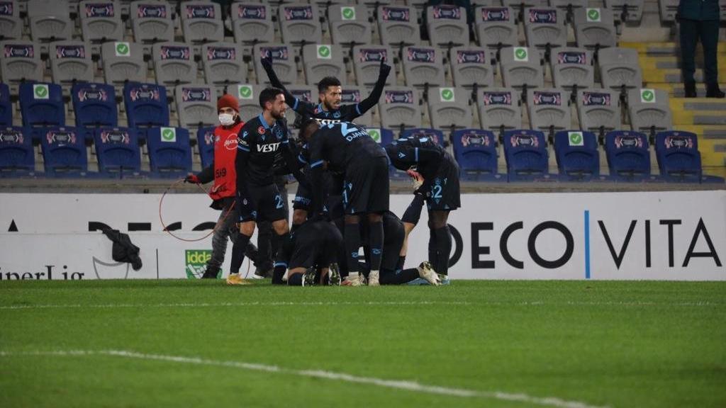 Başakşehir-Trabzonspor maçında muhteşem golle üç puan