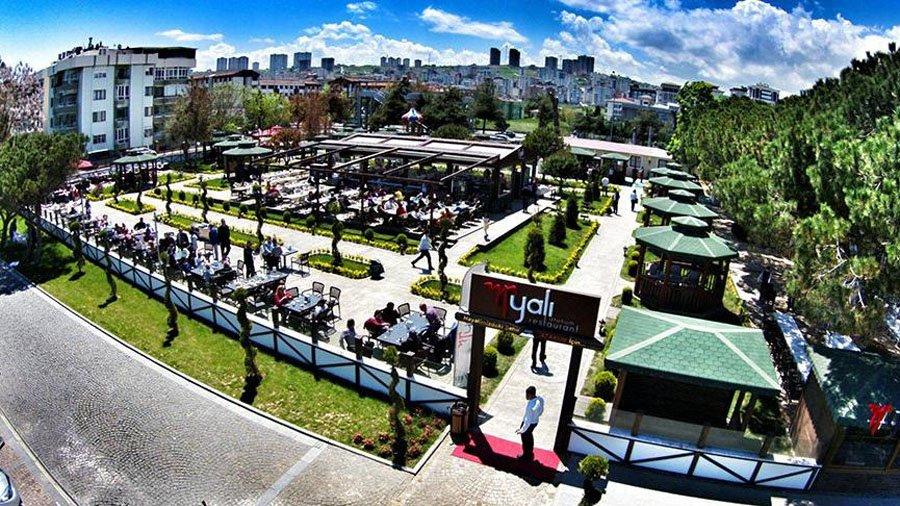 Yargı, AKP'li belediyenin millet kıraathanesi projesine 'dur' dedi