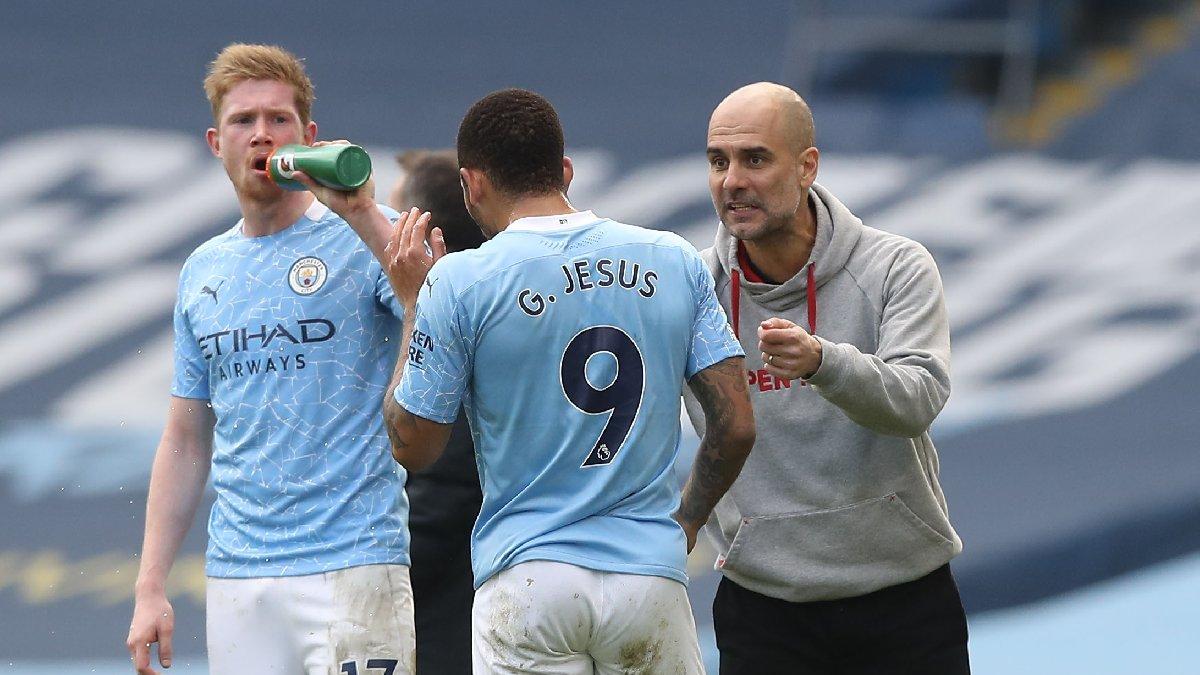 Manchester City buldozer gibi! Pep Guardiola tarihe geçti