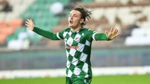 Bursaspor, Frankfurt`a imza atan Ali Akman`ı kadro dışı bıraktı!