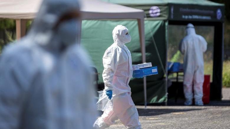 İngiltere'deki mutasyonlu corona virüsüyle ilgili korkutan gelişme