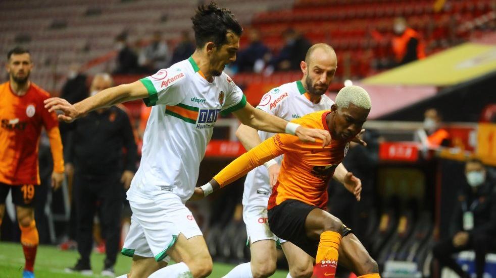 Lider Galatasaray, Alanyaspor deplasmanında