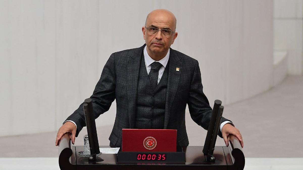 Enis Berberoğlu yeniden milletvekili
