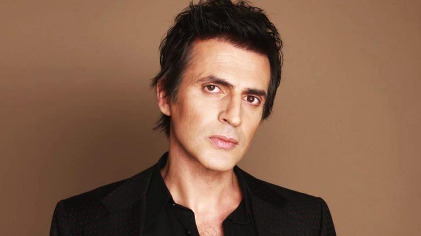 Boğaziçi Üniversitesi mezunu Teoman'dan mesaj var