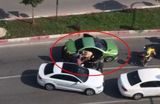 Trafikte 3 kadına sopayla saldıran sanığın cezası belli oldu