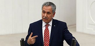 Arınç: Kadınlar sokak ortasında kahkaha atmayacak