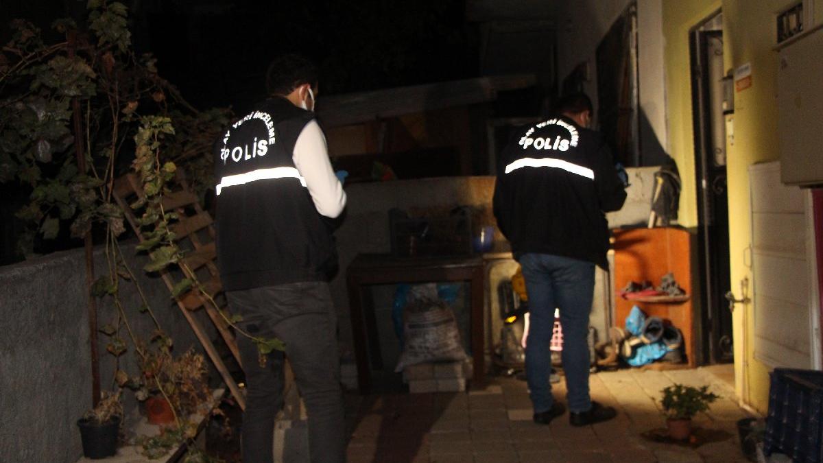 Cinnet getirip aile dostunu 15 yerinden bıçakladı