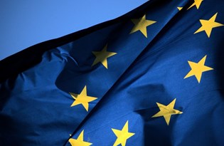 AB, Covid-19 aşısının ihracatını izne bağlıyor