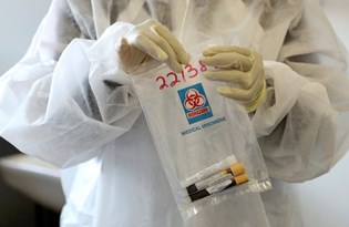 Covid-19'un İngiltere mutasyonu maskeden bulaşabilir