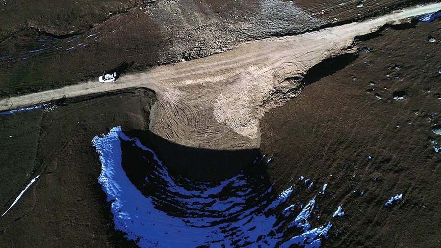 Valiliğin eski haline getirildiğini açıkladığı 'Dipsiz Göl' yok edildi!