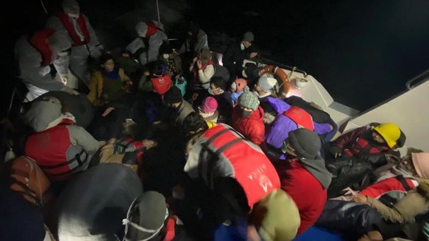 İzmir'de toplam 123 kaçak göçmen kurtarıldı