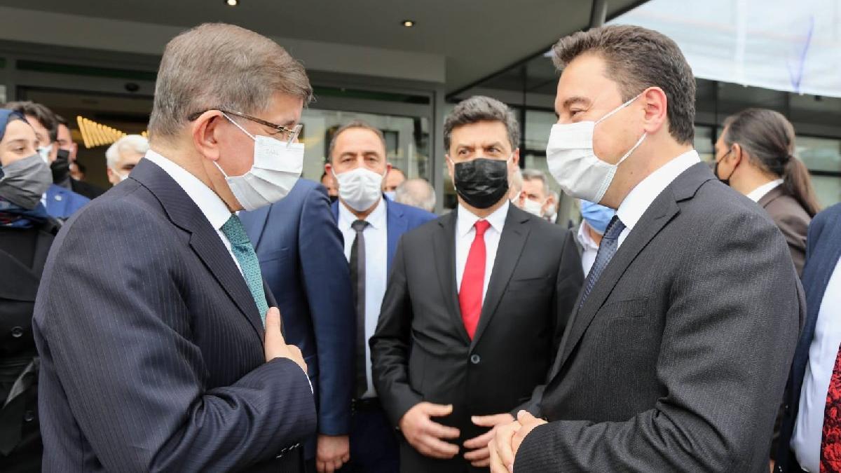 İki eski yol arkadaşından Erdoğan'a sert sözler