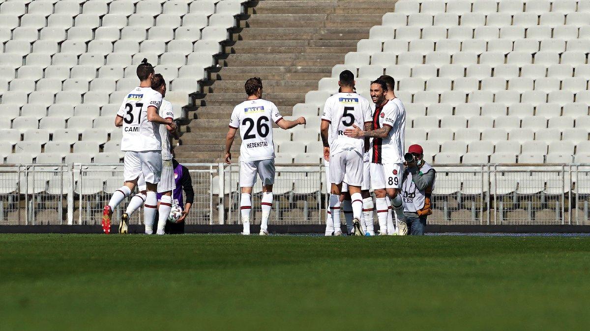Fatih Karagümrük, Alanyaspor'u eli boş yolladı: 2-0