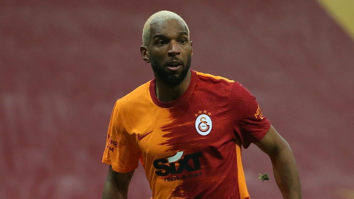 Galatasaray'da Ryan Babel'in 1 yıl daha kalması kesinleşti