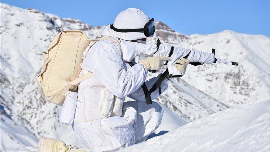 İkisi elebaşı 33 terörist öldürüldü