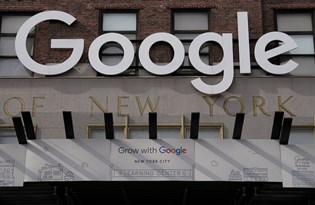 Alphabet'in net karı ve geliri arttı