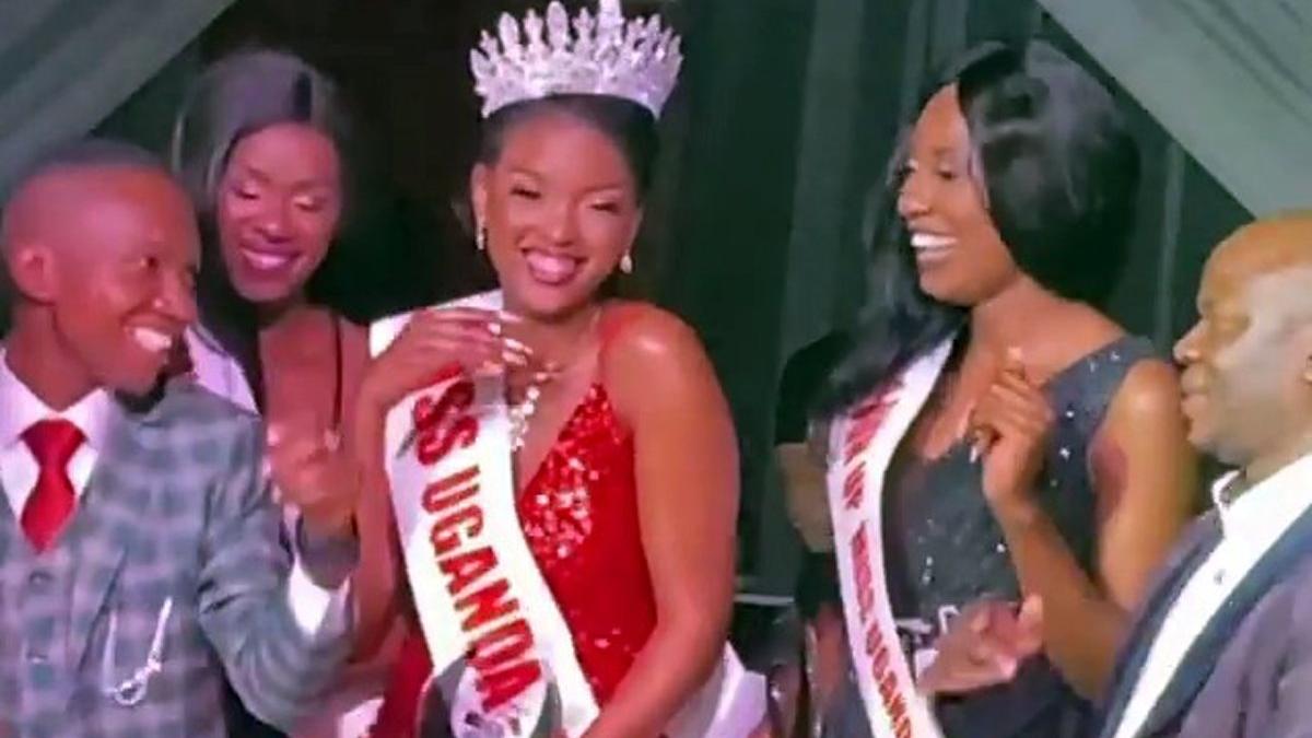 İstanbul'da mühürlenen gece kulübünde güzellik yarışması