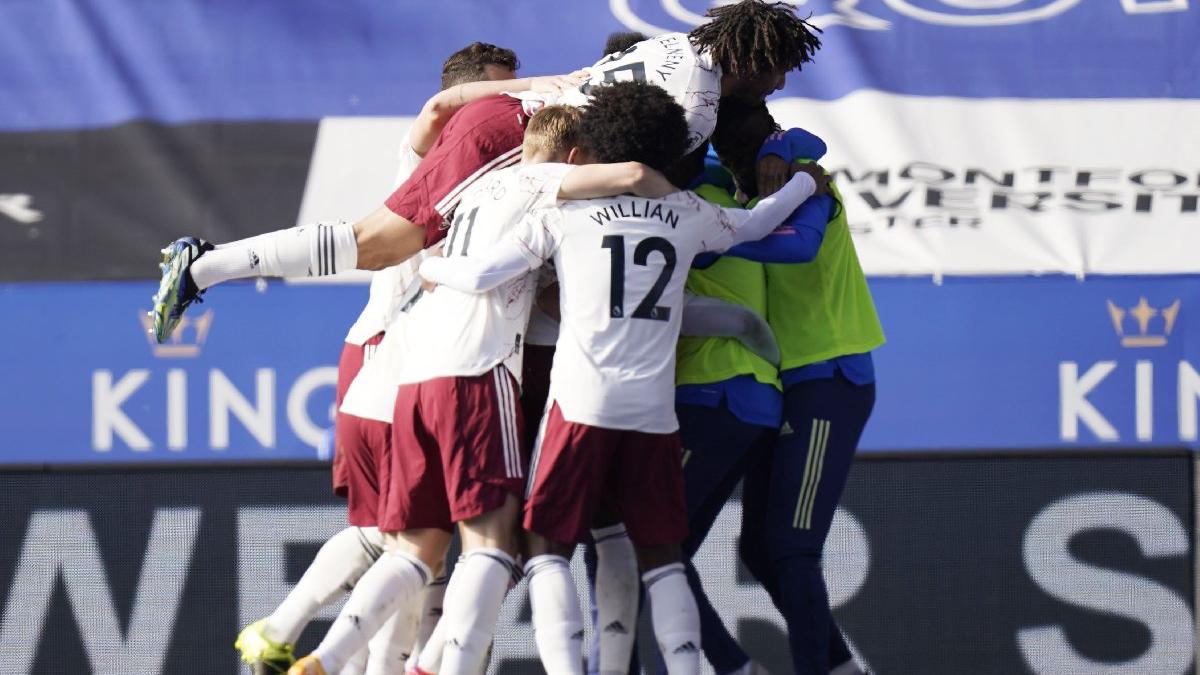 Arsenal, Leicester City'yi deplasmanda yıktı