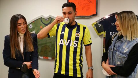 Son dakika... İrfan Can Kahveci Fenerbahçe`de
