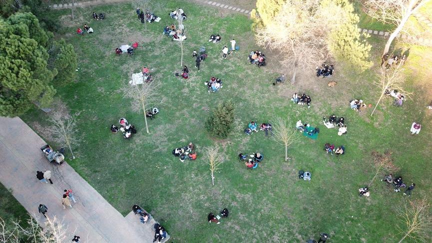 Maçka Parkı ve Caddebostan sahilinde yoğunluk yaşandı