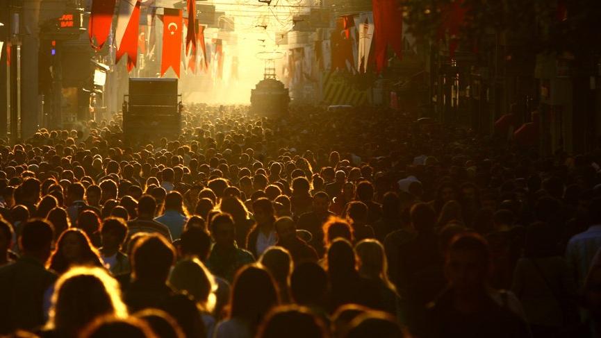 İstanbulluların yüzde 57.1'i geçinecek kadar para kazanamıyor