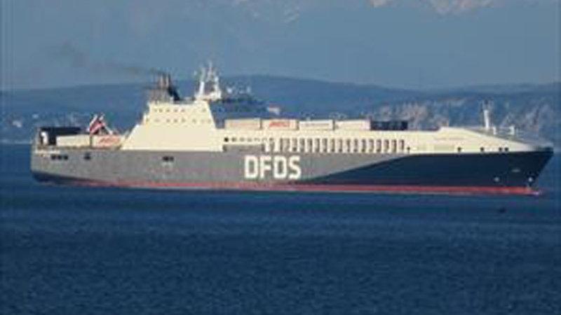 Çanakkale açıklarında Ro-Ro gemisinde yangın çıktı