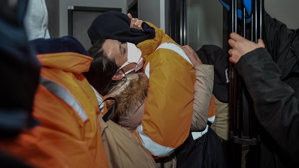 Son dakika... Kaçırılan 15 denizci Türkiye'ye getirildi