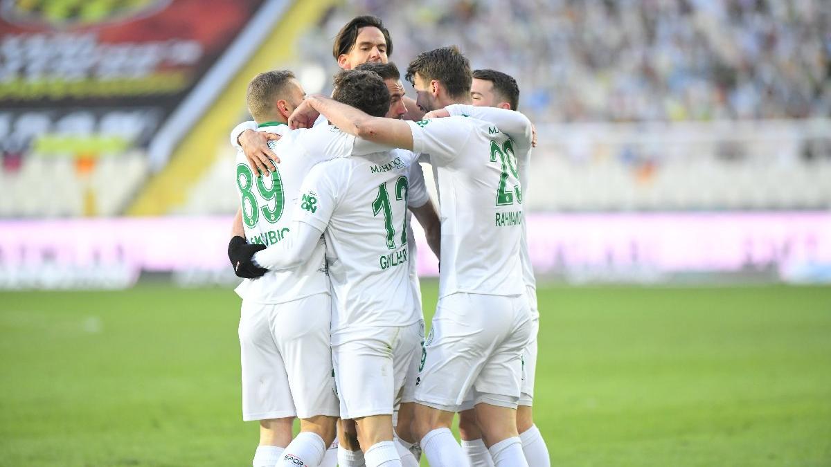Konyaspor'dan Malatyaspor karşısında tarihi geri dönüş: 2-3