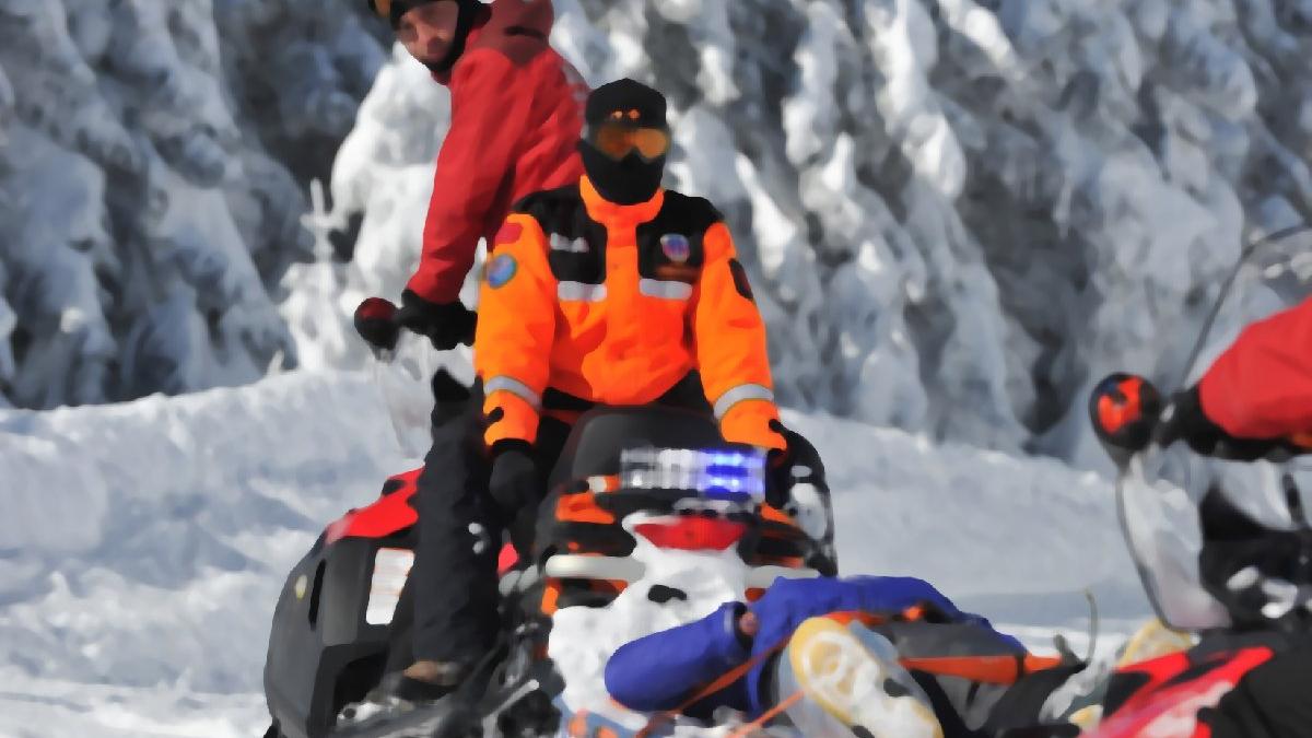 Dağda mahsur kalan 3 kişi için harekete geçildi