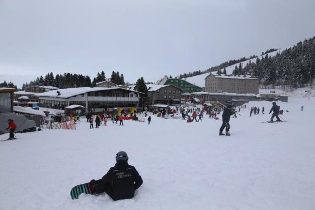 Uludağ'da geçen hafta gündeme gelen otelin 11 personelinin koronavirüs testi pozitif çıktı