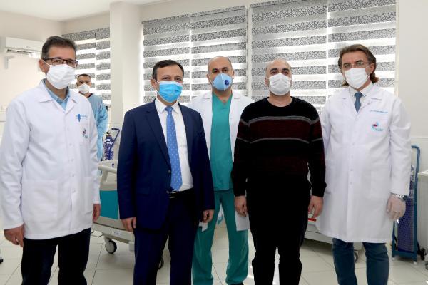 Yerli koronavirüs aşısının ilk dozu gönüllü bir vatandaşa uygulandı