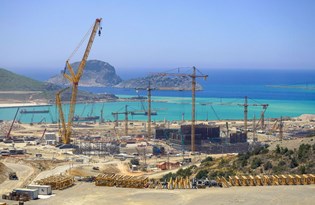 Bakan Varank: Akkuyu 2023'te elektrik üretmeye başlayacak