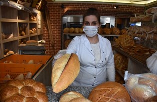 Edirne'de ekmek fiyatı belirsizliği, vatandaşın kafasını karıştırdı