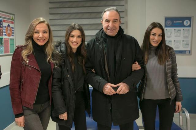 Arka Sokaklar dizisinin setinde korona paniği! İki oyuncunun testi pozitif çıktı