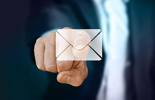 AYM'den emsal karar: İşveren kurumsal e-postanıza bakabilir