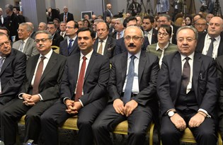 Bakan Elvan: Çukurova Havalimanı altyapısı haziran sonu bitiyor