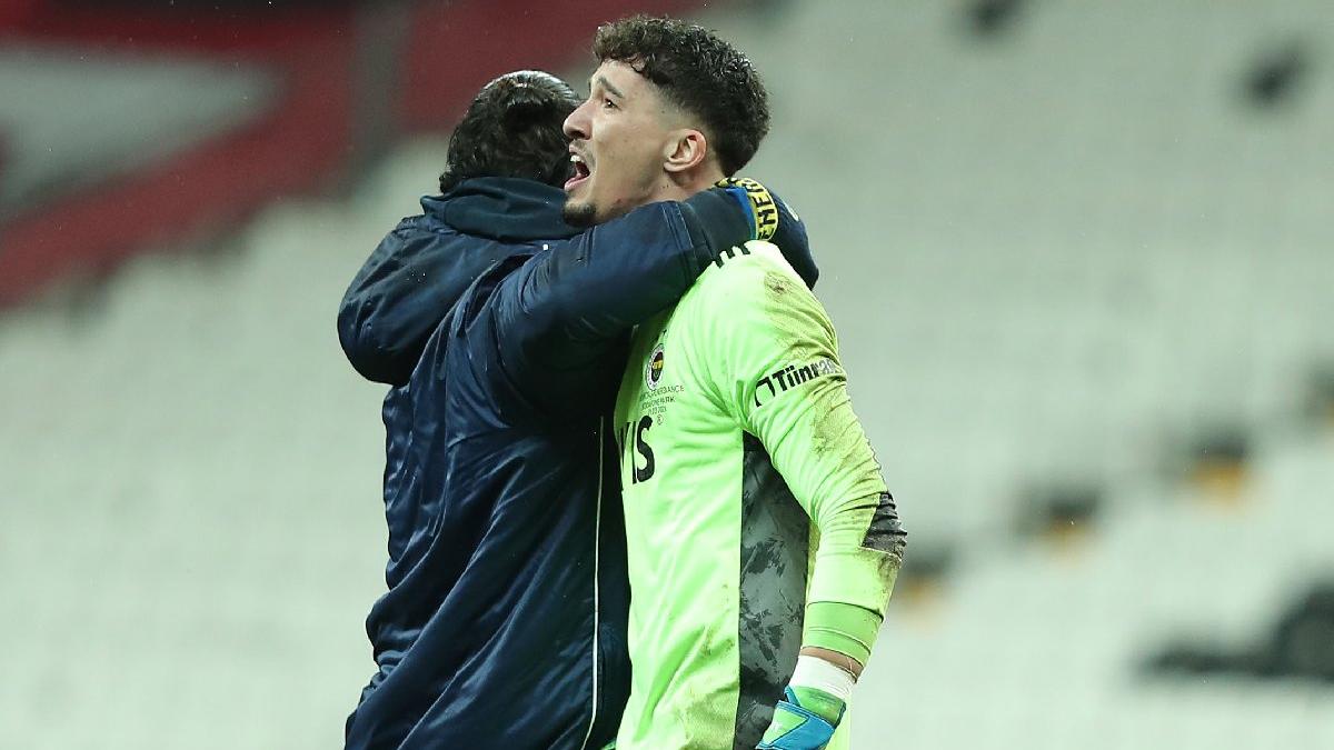 Derbinin kahramanı Altay Bayındır'dan itiraf: 'İkinci yarıdaki gibi oynamalıydık'