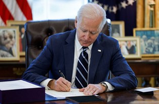 Biden'dan 1,9 trilyon dolarlık destek paketine onay