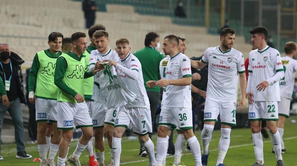 Bursaspor'da futbolcular açıkladı: Tek kuruş para alamadık